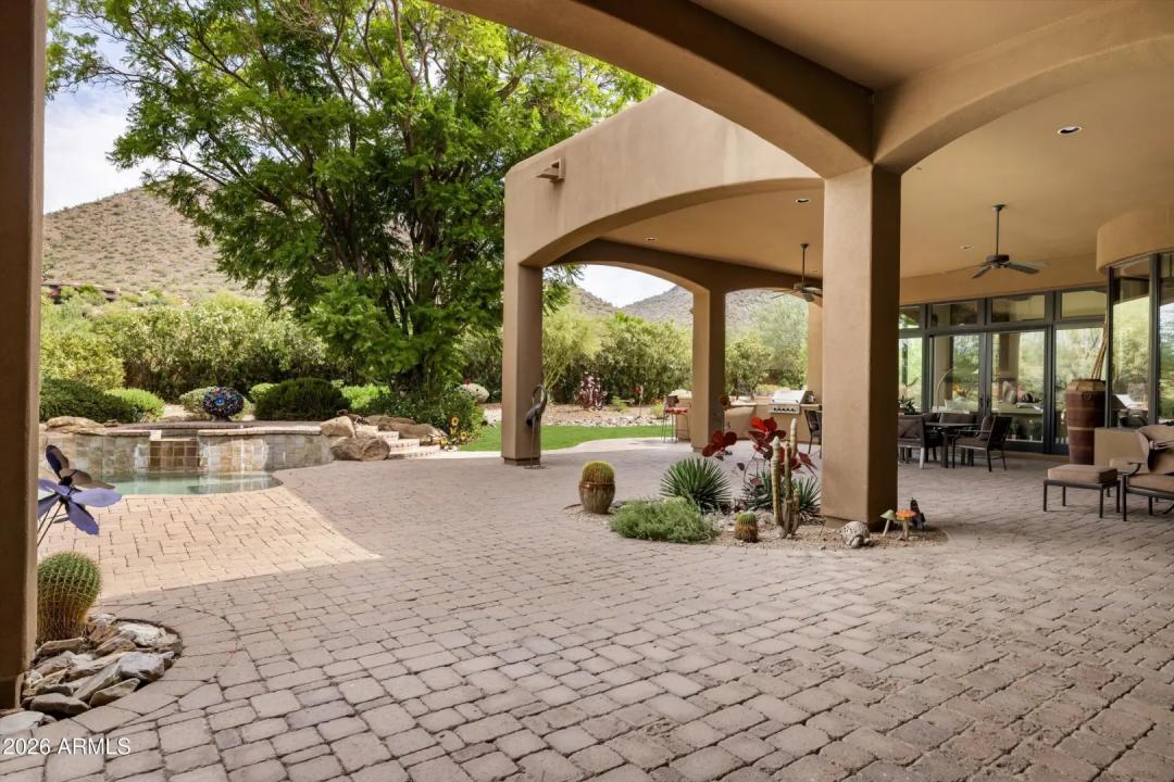 Real Estate Picture 42