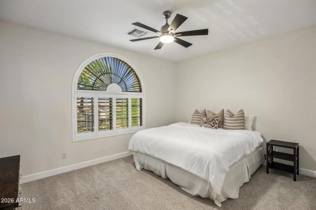 Real Estate Picture 33