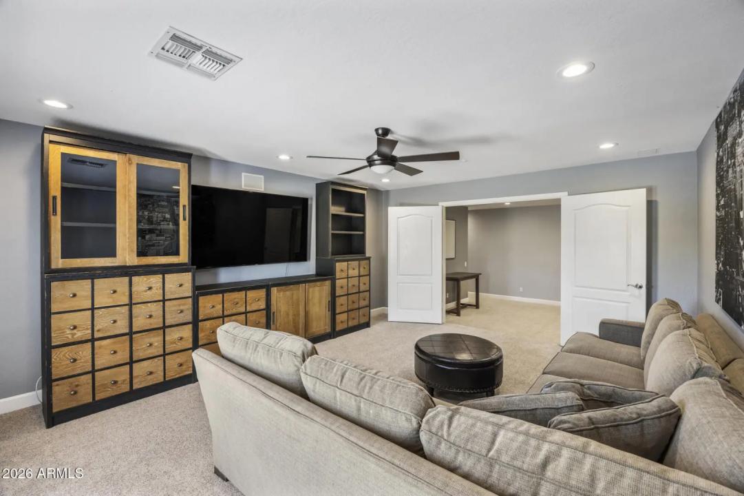 Real Estate Picture 27