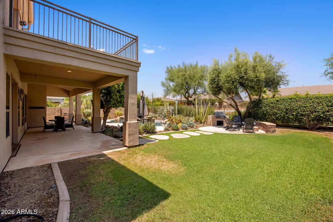 Real Estate Picture 37