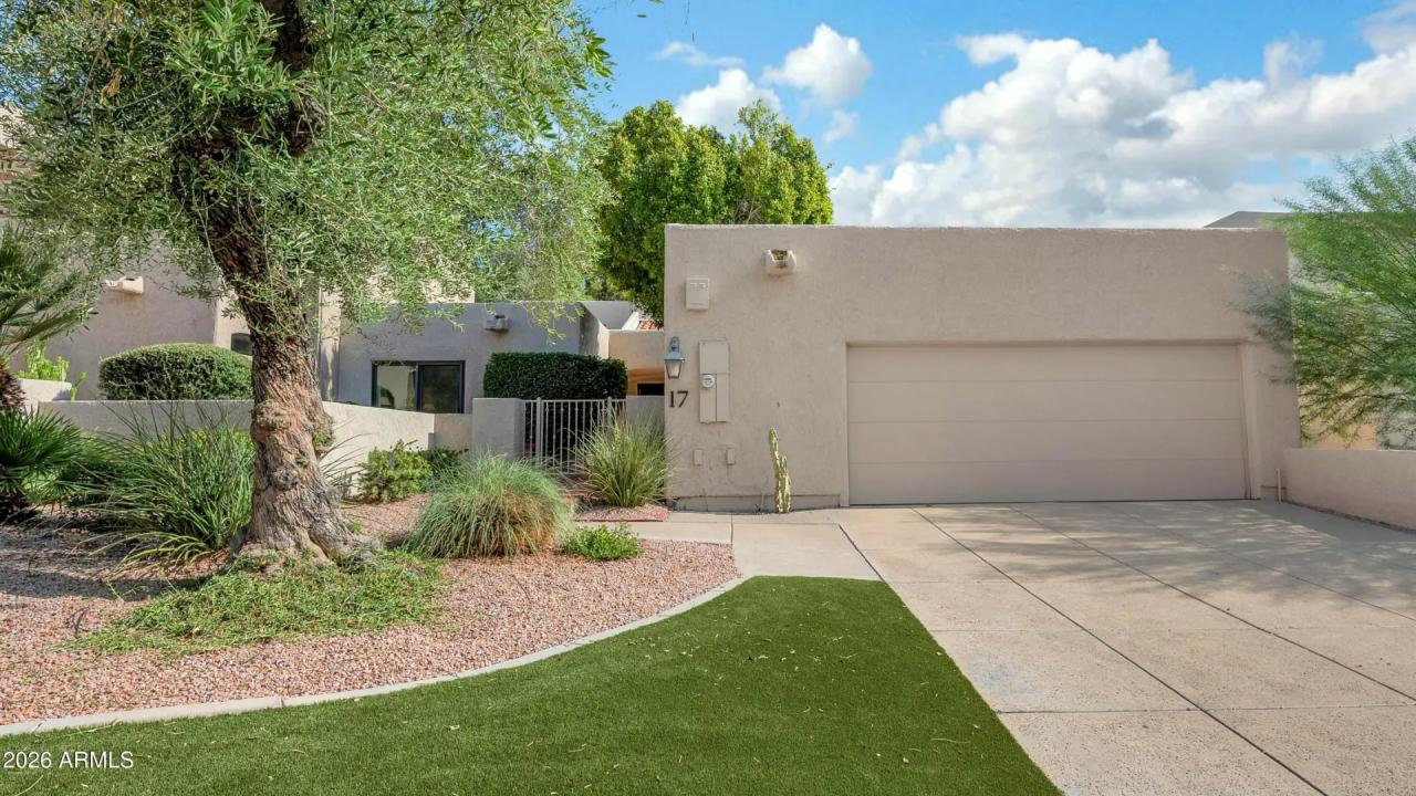 2626 E ARIZONA BILTMORE Circle 17 Phoenix AZ 85016
