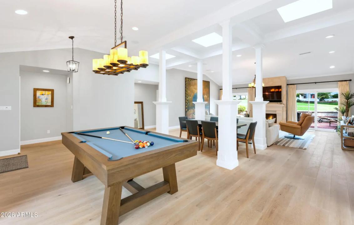Real Estate Picture 7
