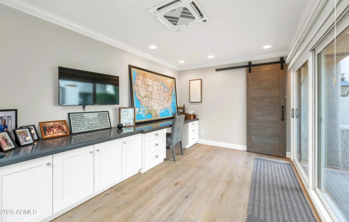 Real Estate Picture 16
