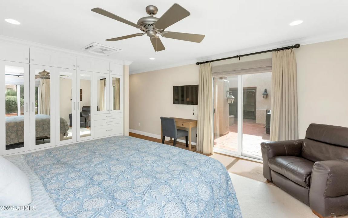 Real Estate Picture 22