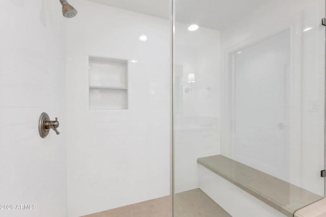 Real Estate Picture 24