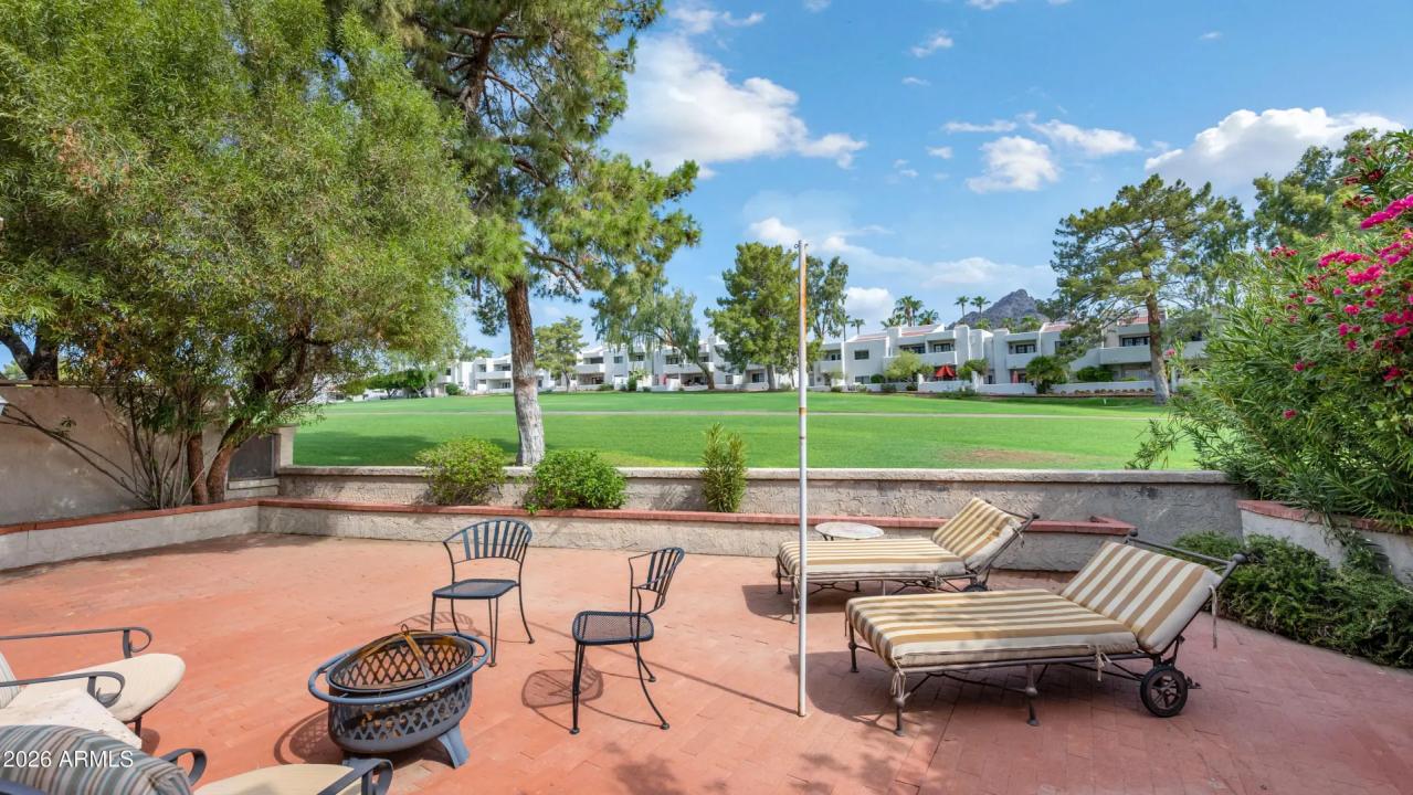 Real Estate Picture 32