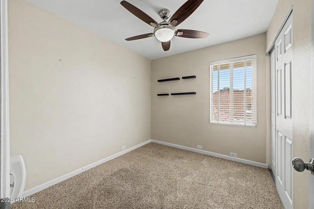 Real Estate Picture 16