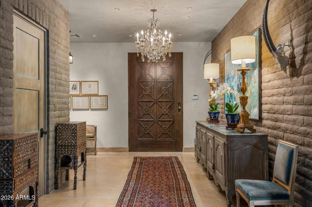 Real Estate Picture 5