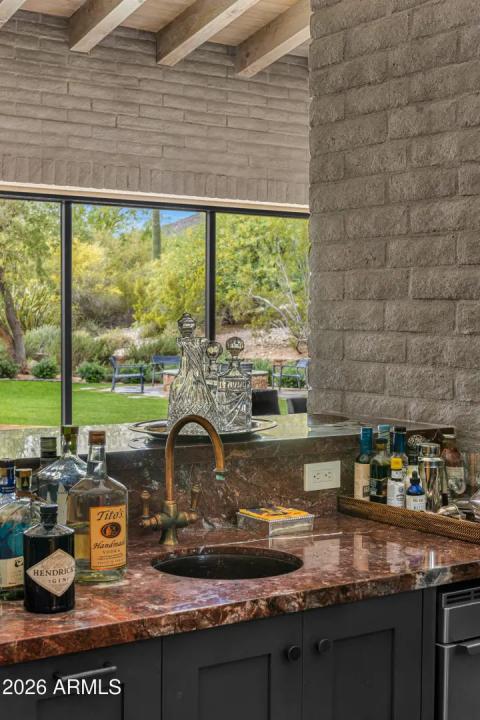 Real Estate Picture 11