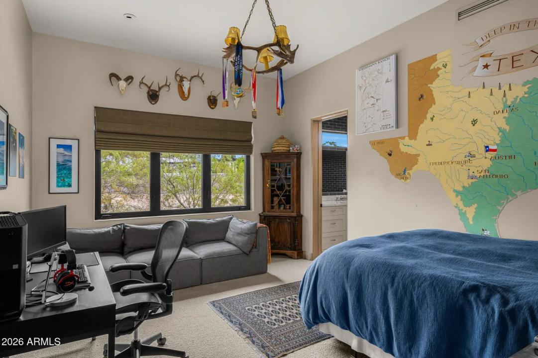 Real Estate Picture 36