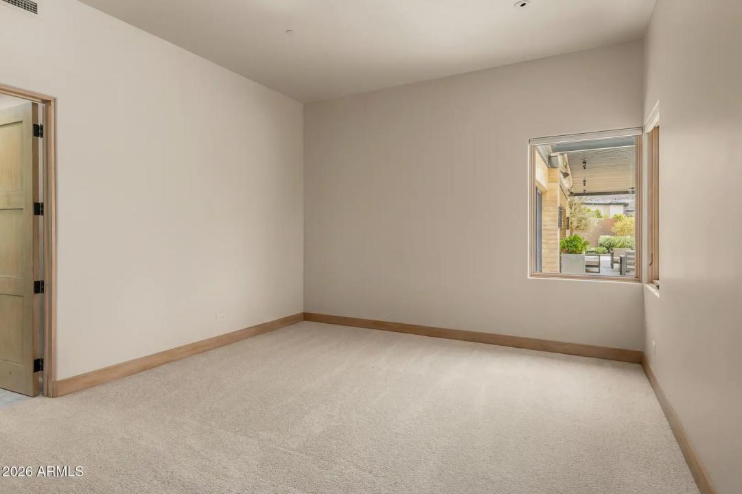 Real Estate Picture 38