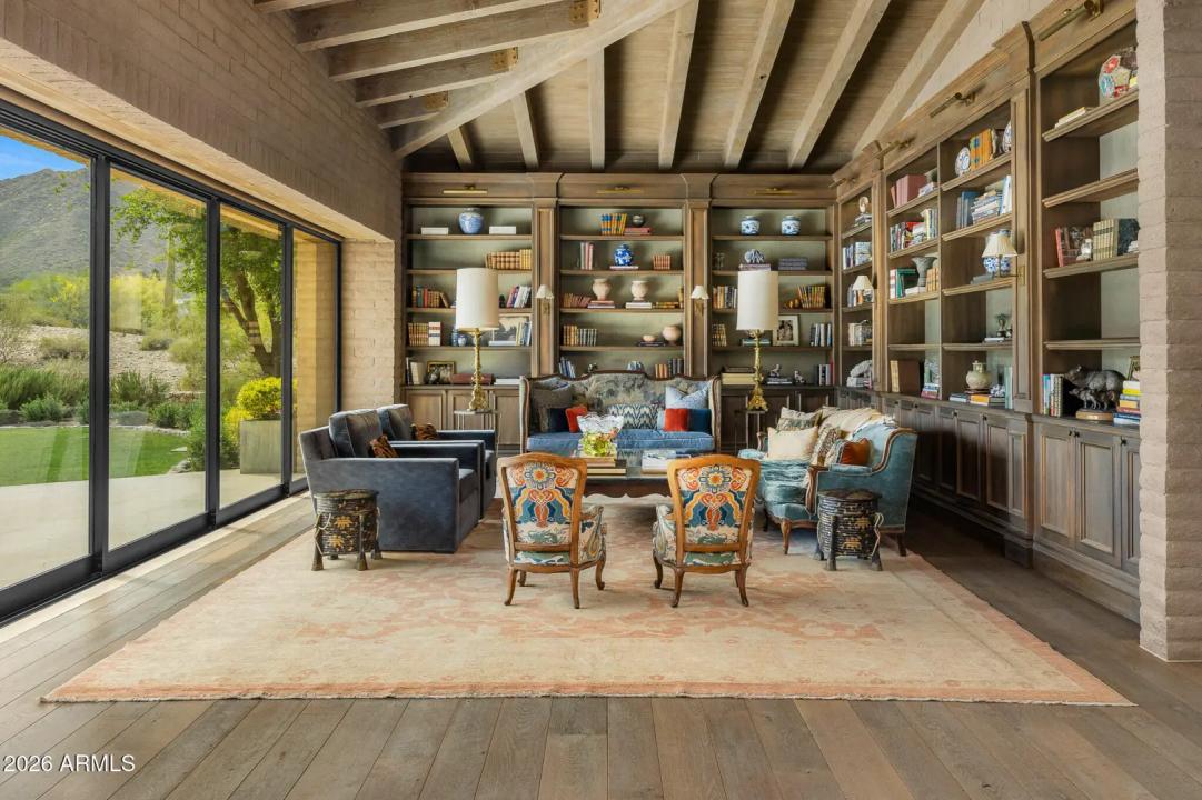 Real Estate Picture 9