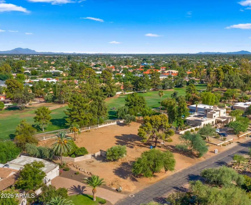 Real Estate Picture 23