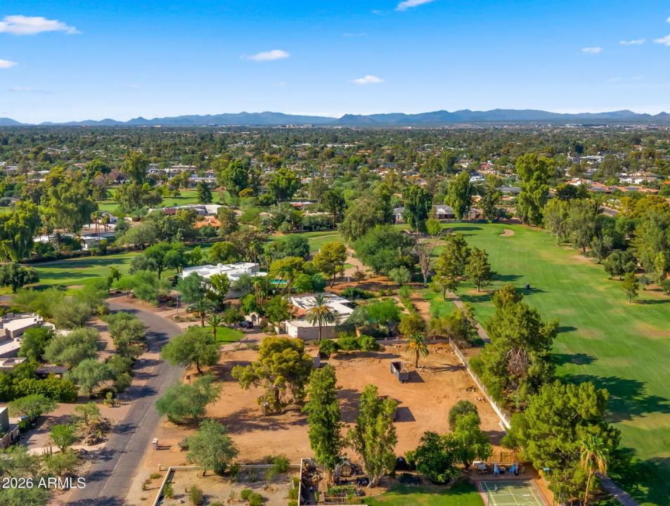 Real Estate Picture 29