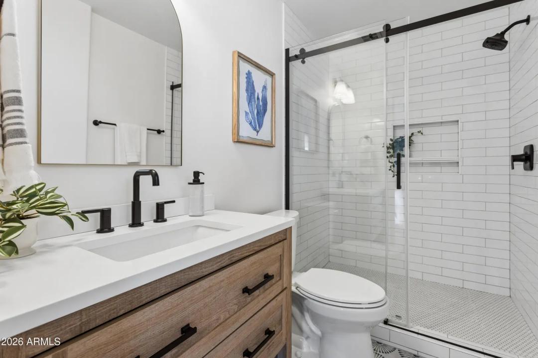 Real Estate Picture 14