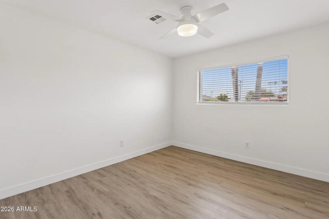 Real Estate Picture 21