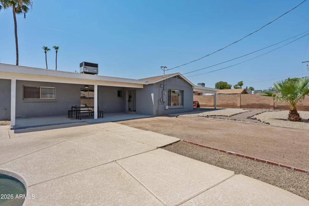 Real Estate Picture 30