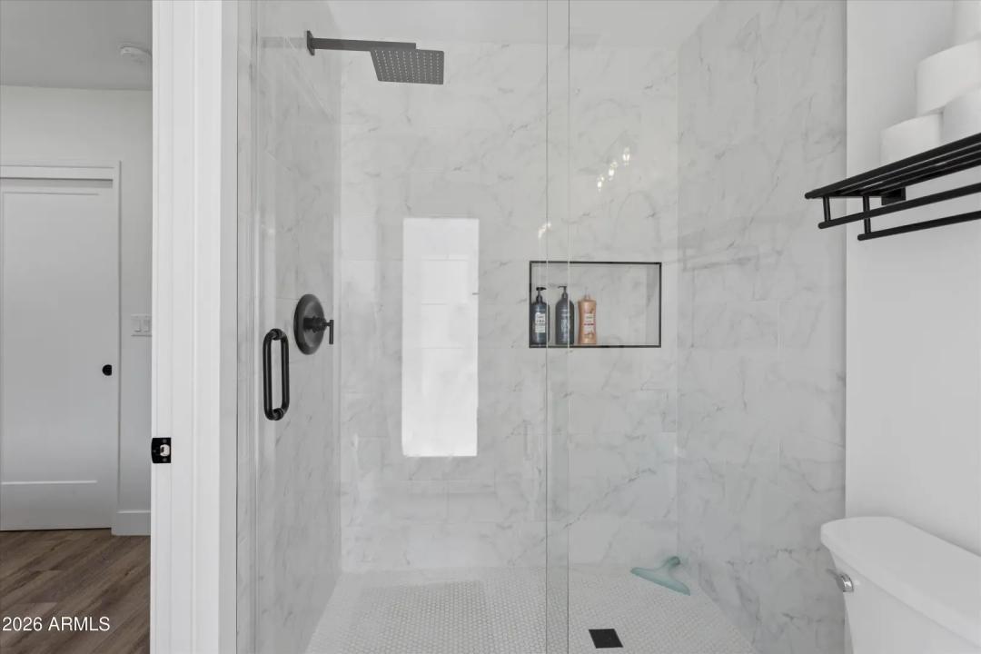 Real Estate Picture 30