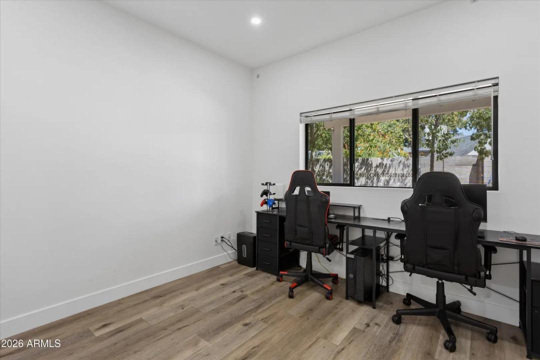 Real Estate Picture 34