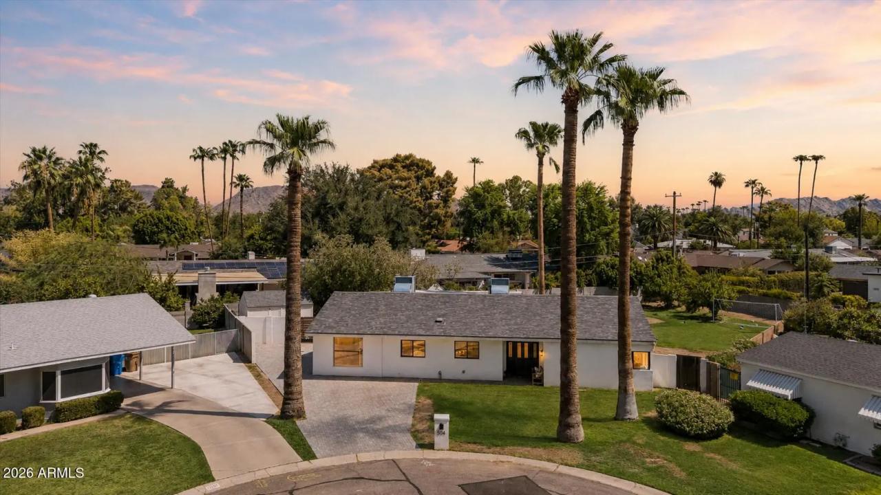 Real Estate Picture 1