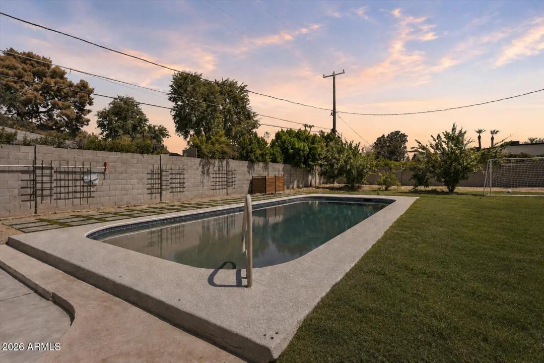 Real Estate Picture 42