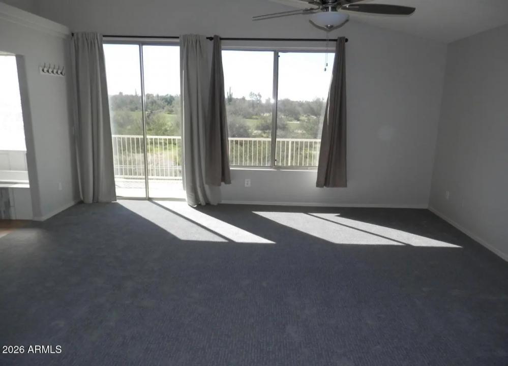 Real Estate Picture 4