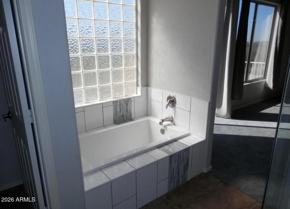 Real Estate Picture 5