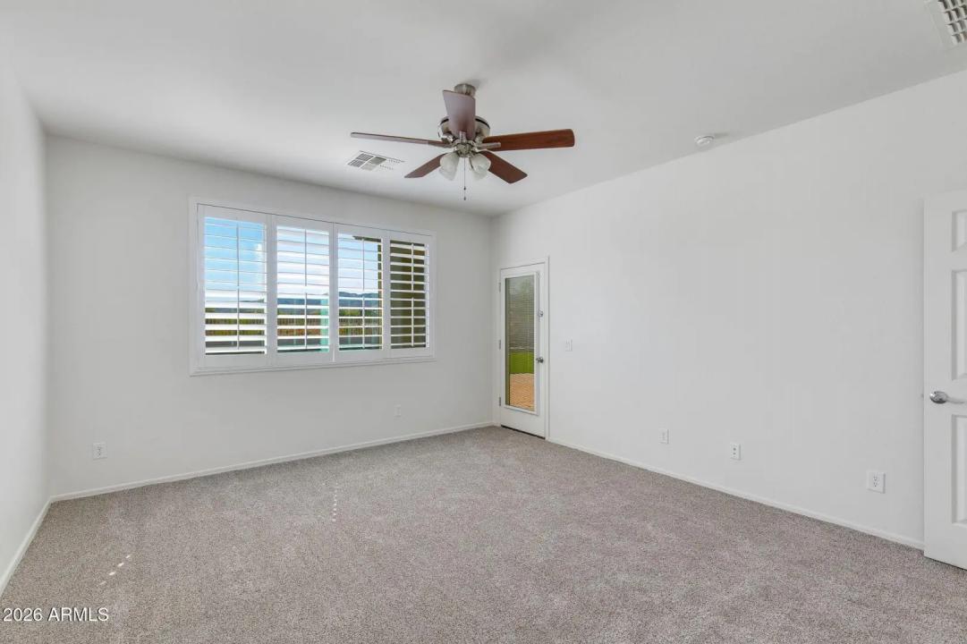 Real Estate Picture 15