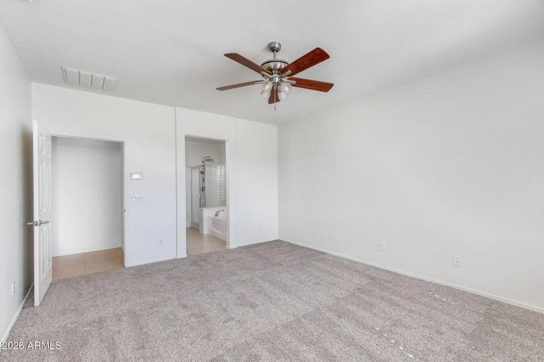 Real Estate Picture 16