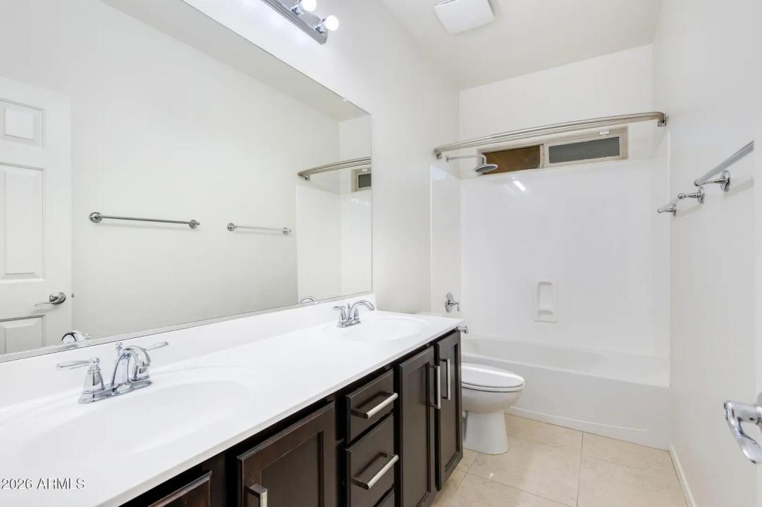 Real Estate Picture 20
