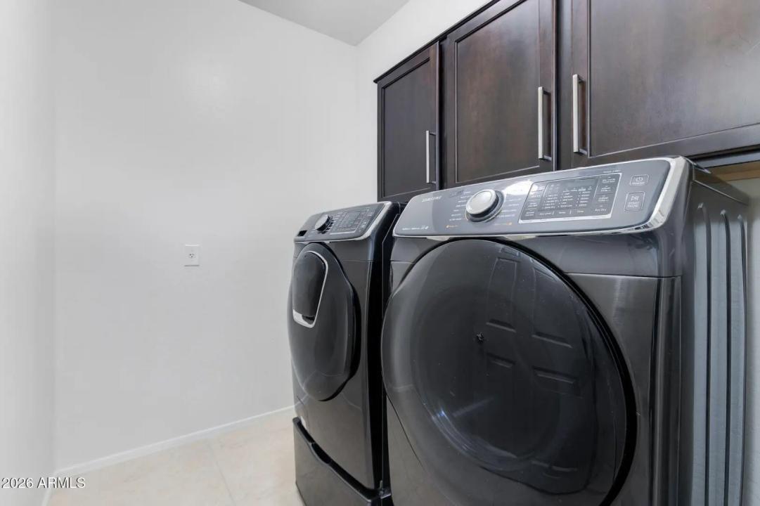 Real Estate Picture 21