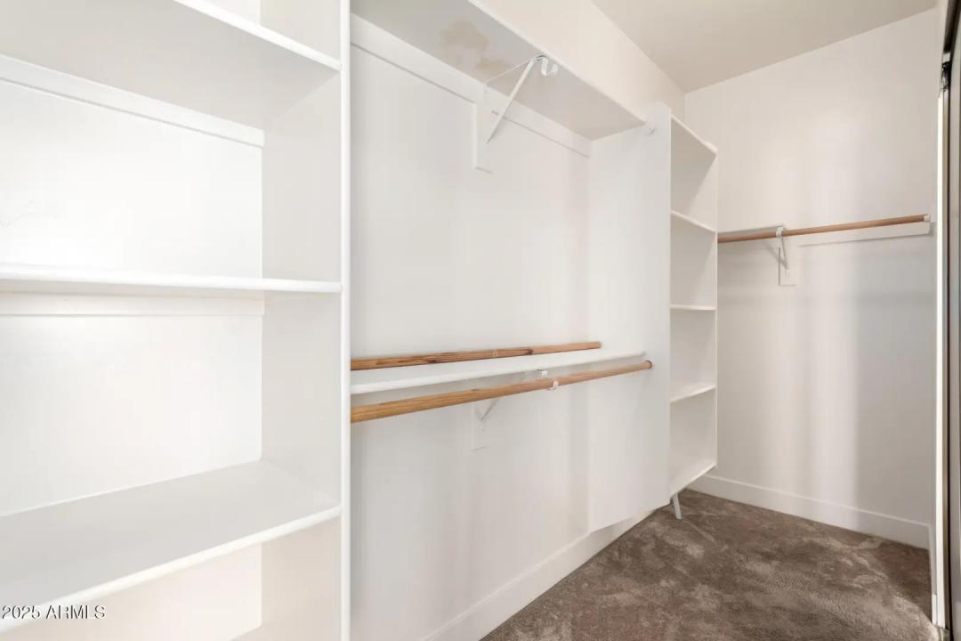 Real Estate Picture 14