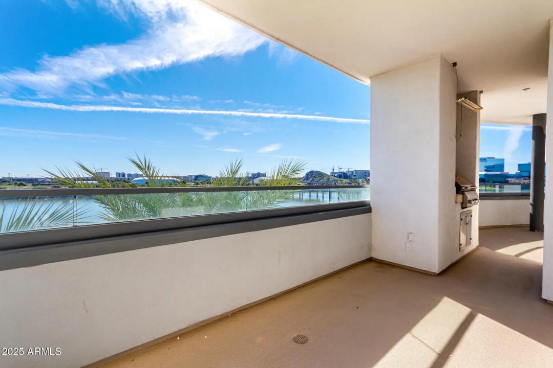 Real Estate Picture 19
