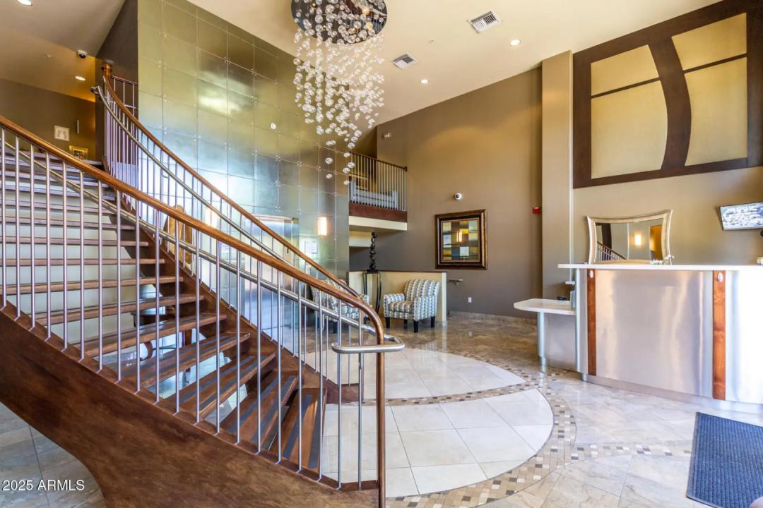 Real Estate Picture 21