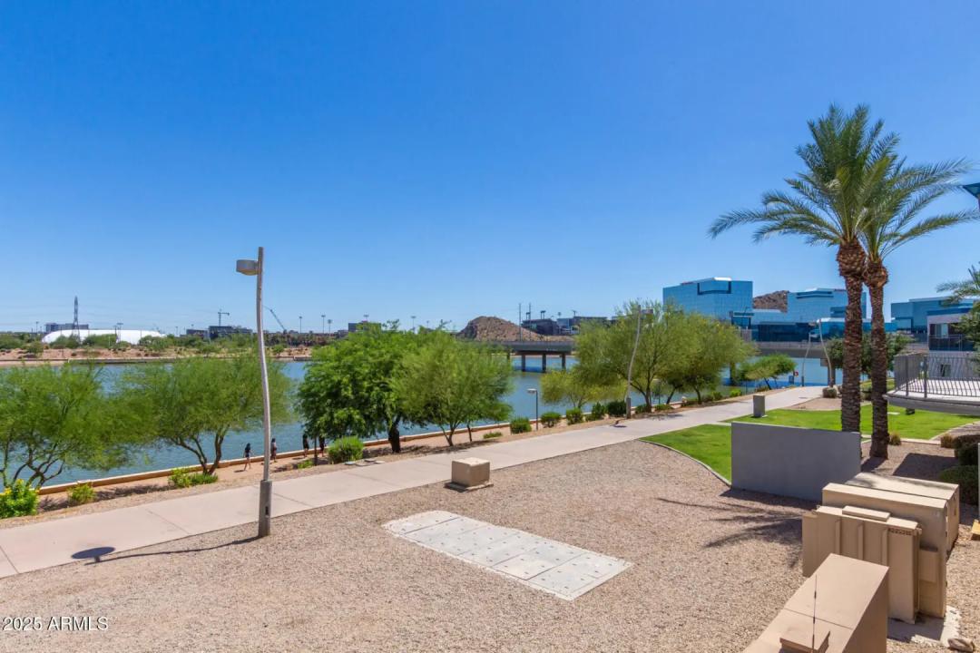 Real Estate Picture 25
