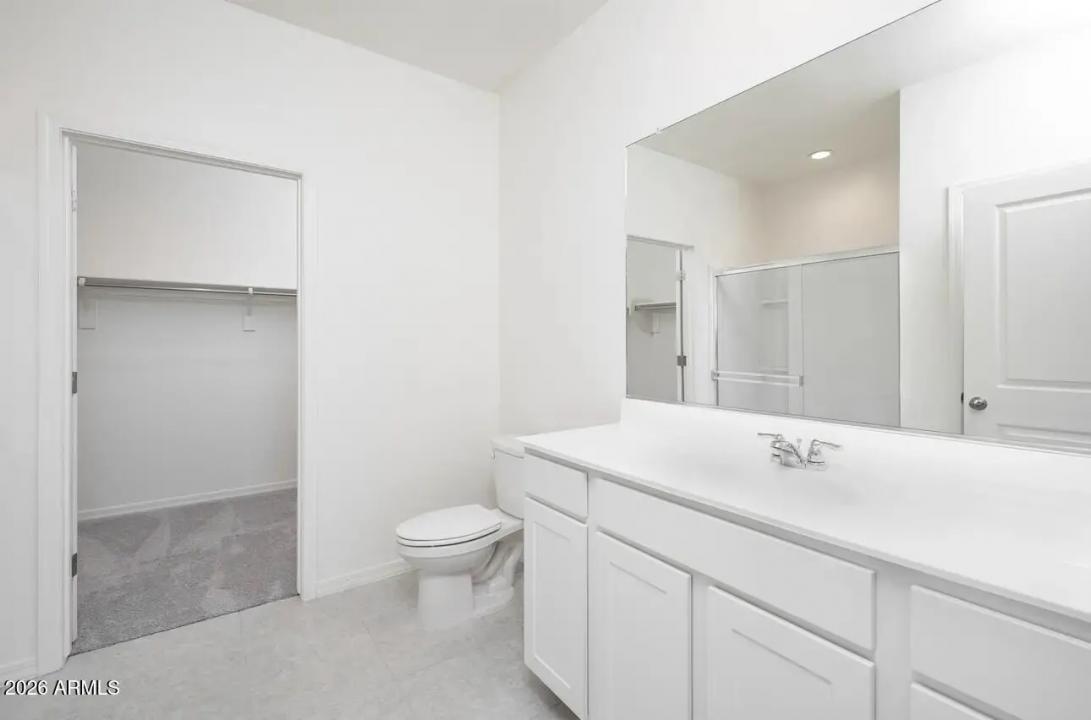 Real Estate Picture 4