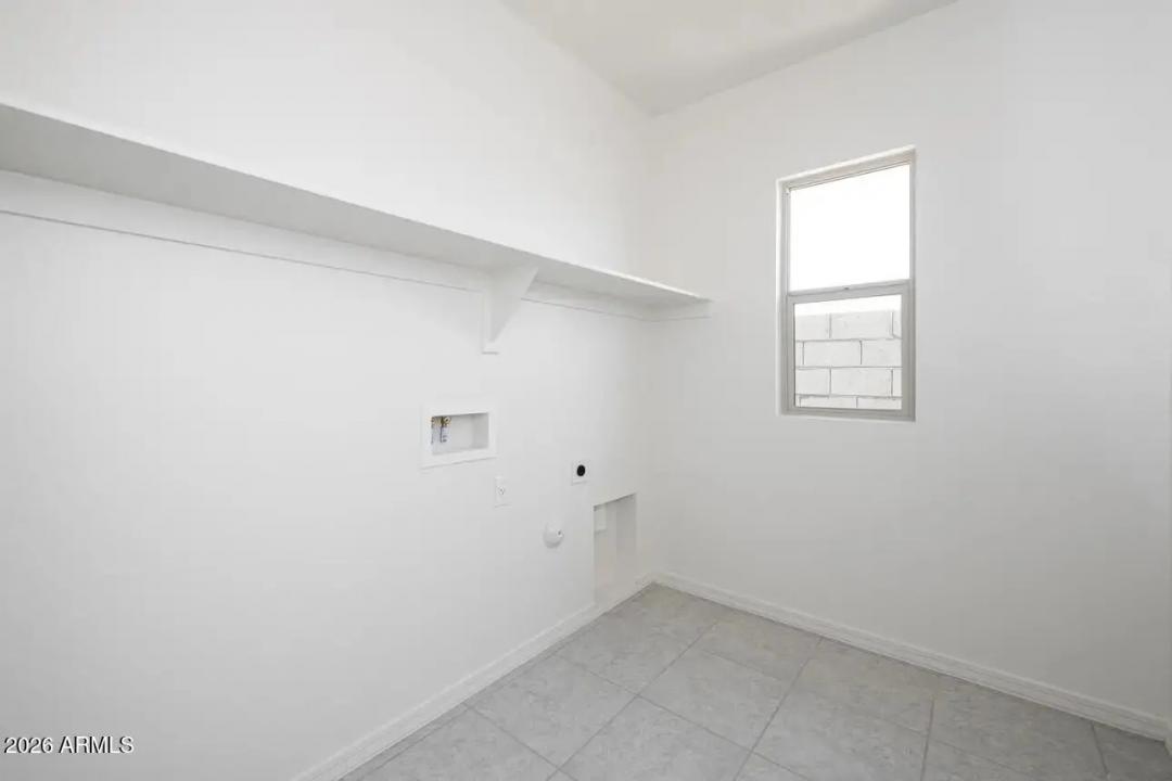 Real Estate Picture 6