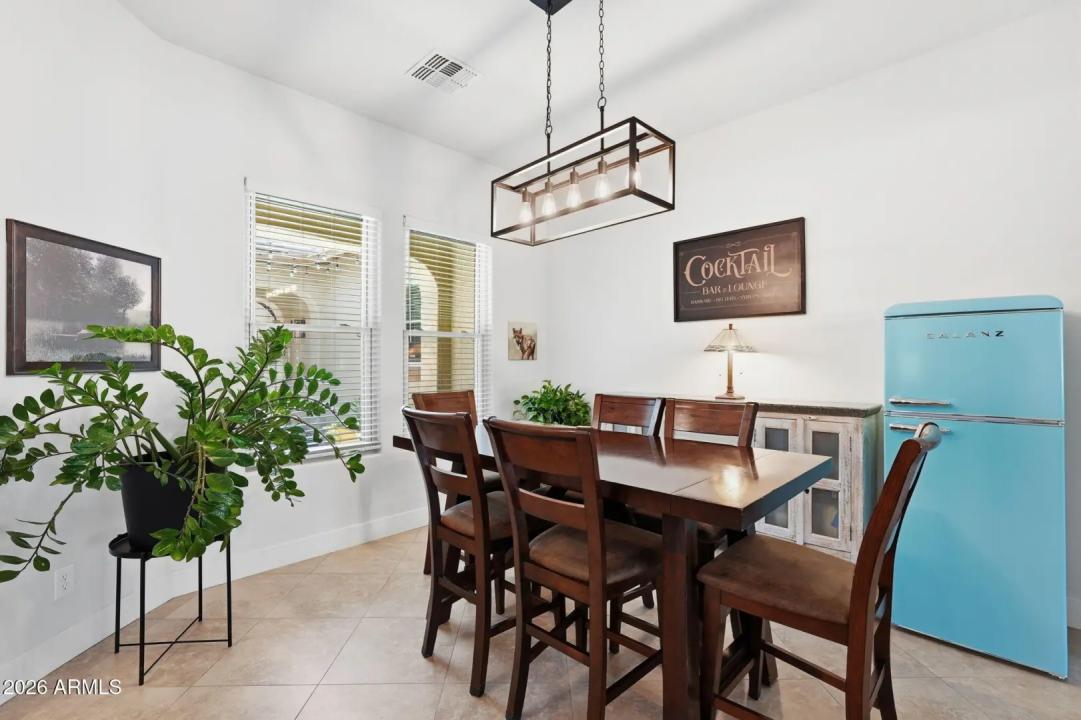 Real Estate Picture 9