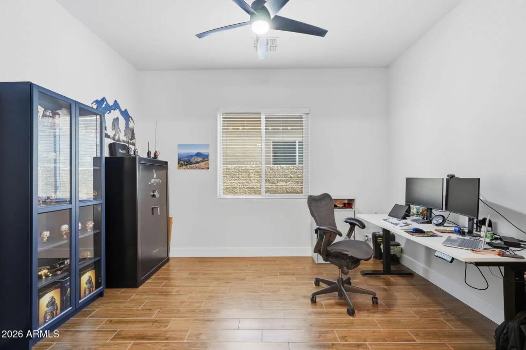 Real Estate Picture 20