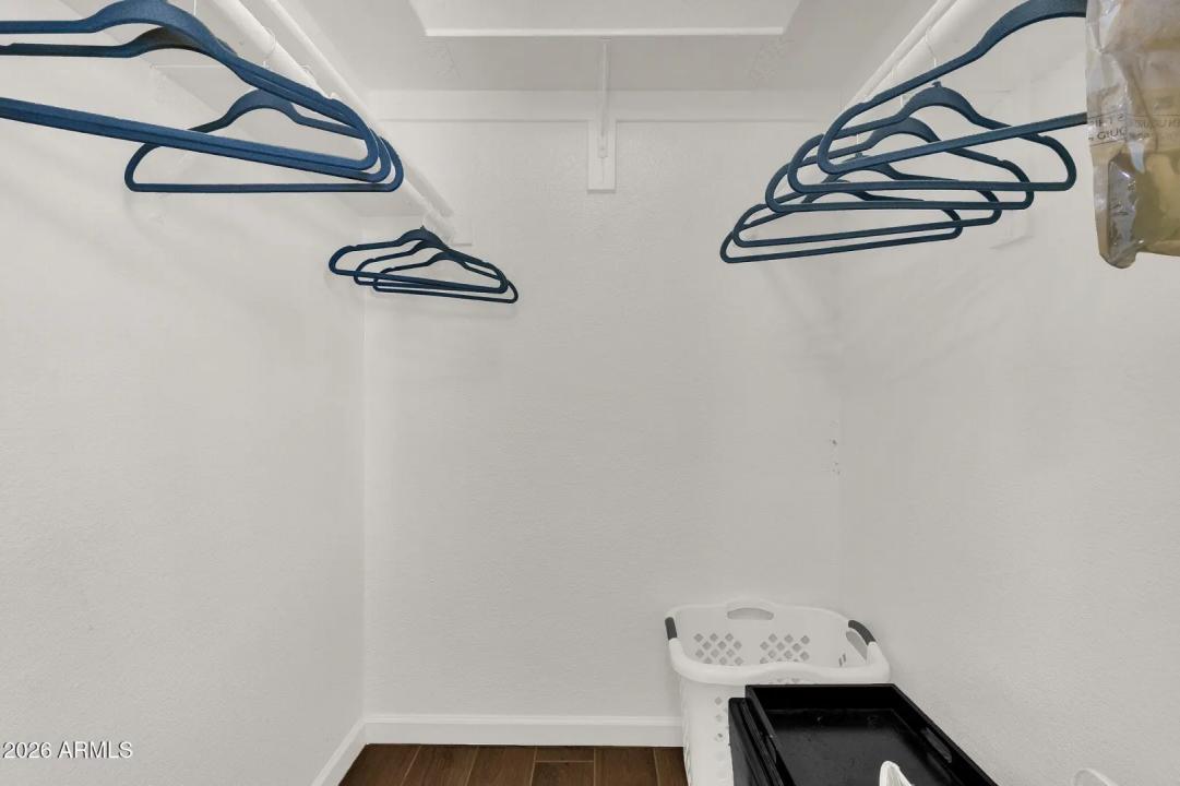 Real Estate Picture 11
