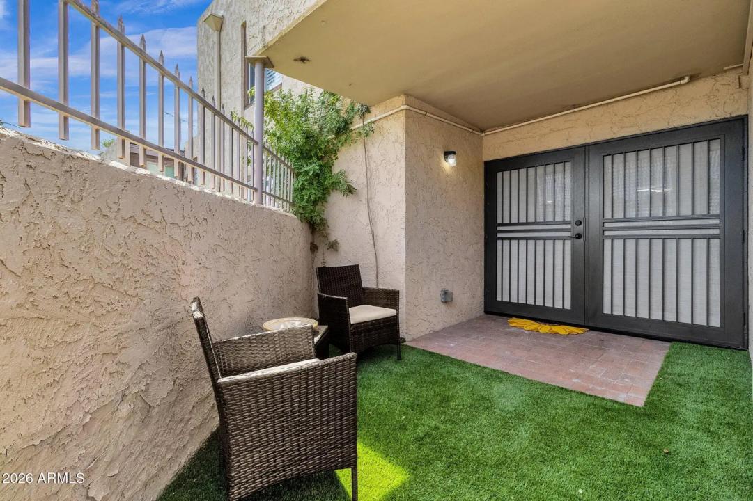 Real Estate Picture 13
