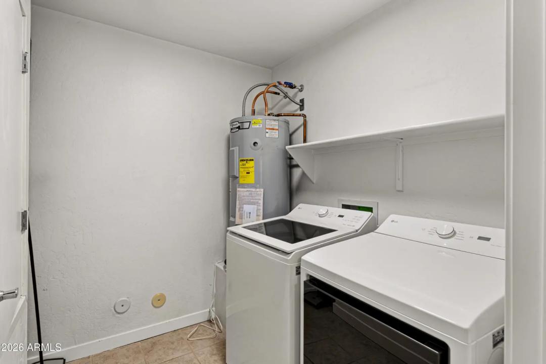 Real Estate Picture 27