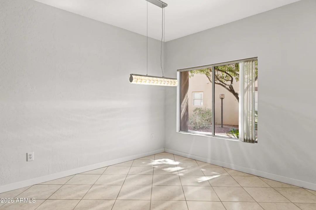 Real Estate Picture 10