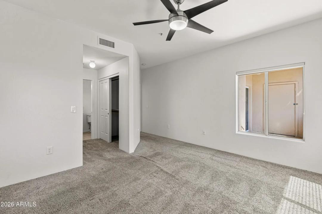 Real Estate Picture 15