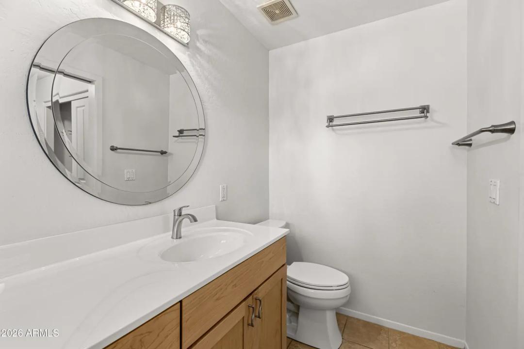 Real Estate Picture 18