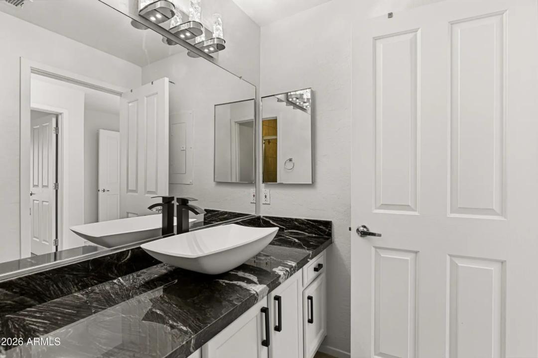 Real Estate Picture 20