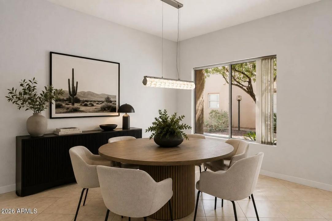 Real Estate Picture 9