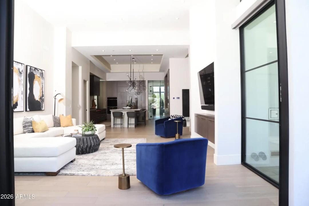 Real Estate Picture 19