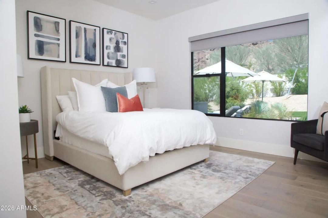 Real Estate Picture 28