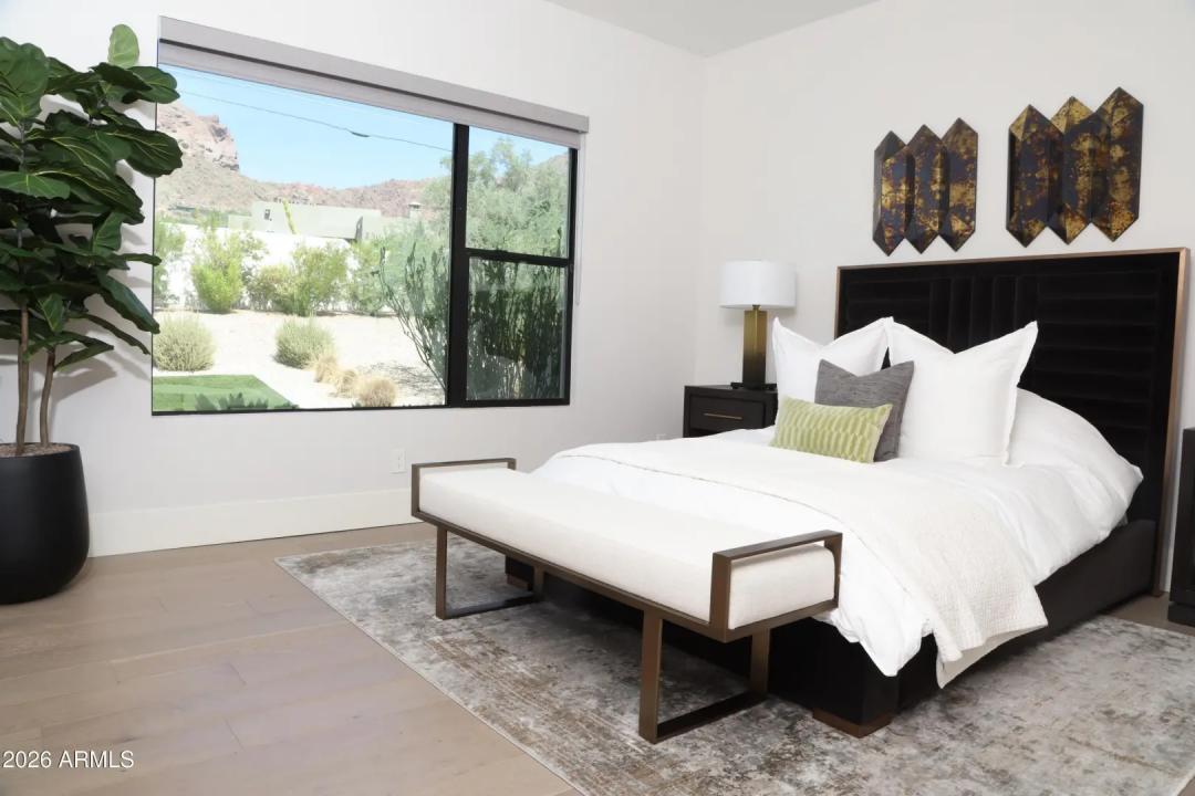 Real Estate Picture 27